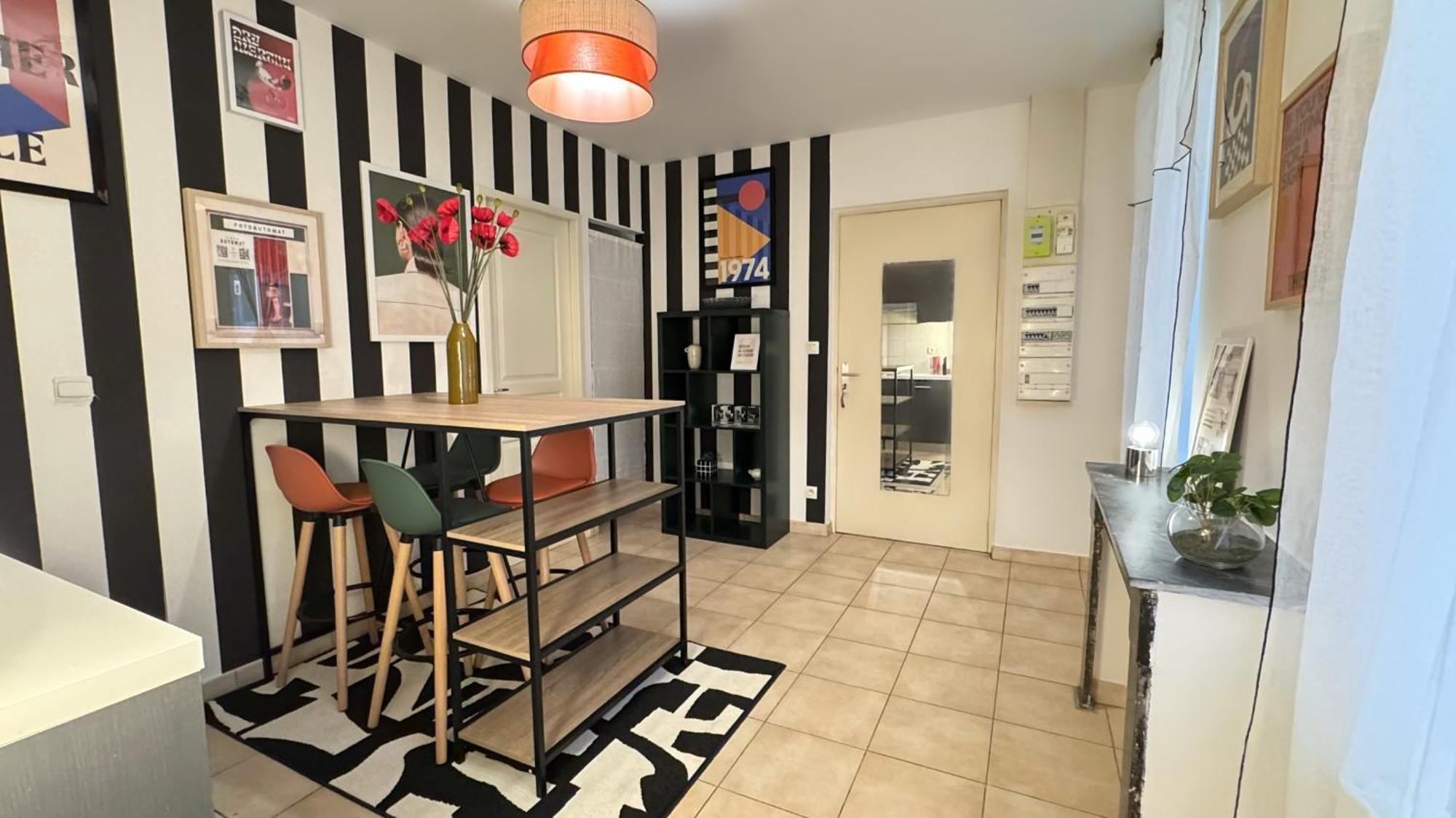 Solstice Apartment *